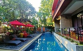 Villa Thapae